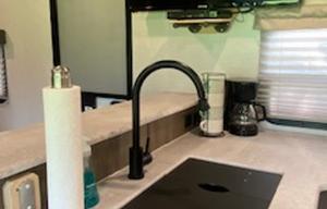 2022 Surveyor Legend 276BHLE - Family/Pet Friendly