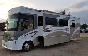 A Beautiful Cozy Motorhome for the Family