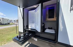 ❃ Glamping Oasis