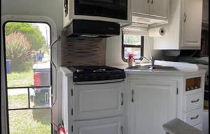 Born2Ryde is a 2006 Four Winds RV