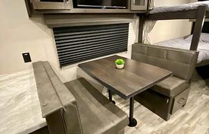 Bunkhouse - Outdoor Kitchen - Delivery Available