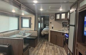 2019 Keystone hideout 29 dfswe luxury sleeps 10