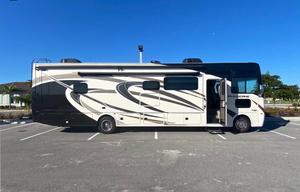 2020 Thor Motor Coach Hurricane 34R