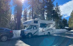 CLASS-C Thor Motor Coach Four Wind *Sleeps 4-6*