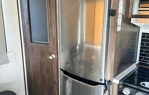 2019 Arctic Wolf 305ML6 | Sleeps 6 | 2 A/C
