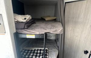 2022 Dutchmen RV Coleman Lantern Series 242BH