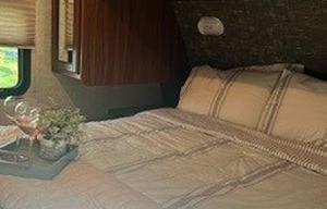 Stix & Stones RV Adventure **Couples Glamping**