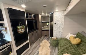 Sleeps 8! Starlink, Brand New! Bunkhouse!