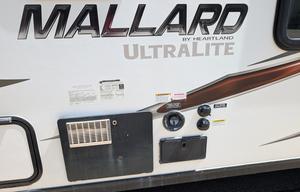 Easy to tow hard shell camper trailer for 5