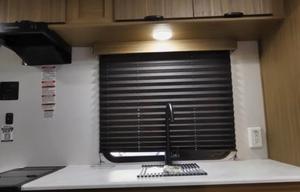 2025 Evo 175bh RV rental photo 16