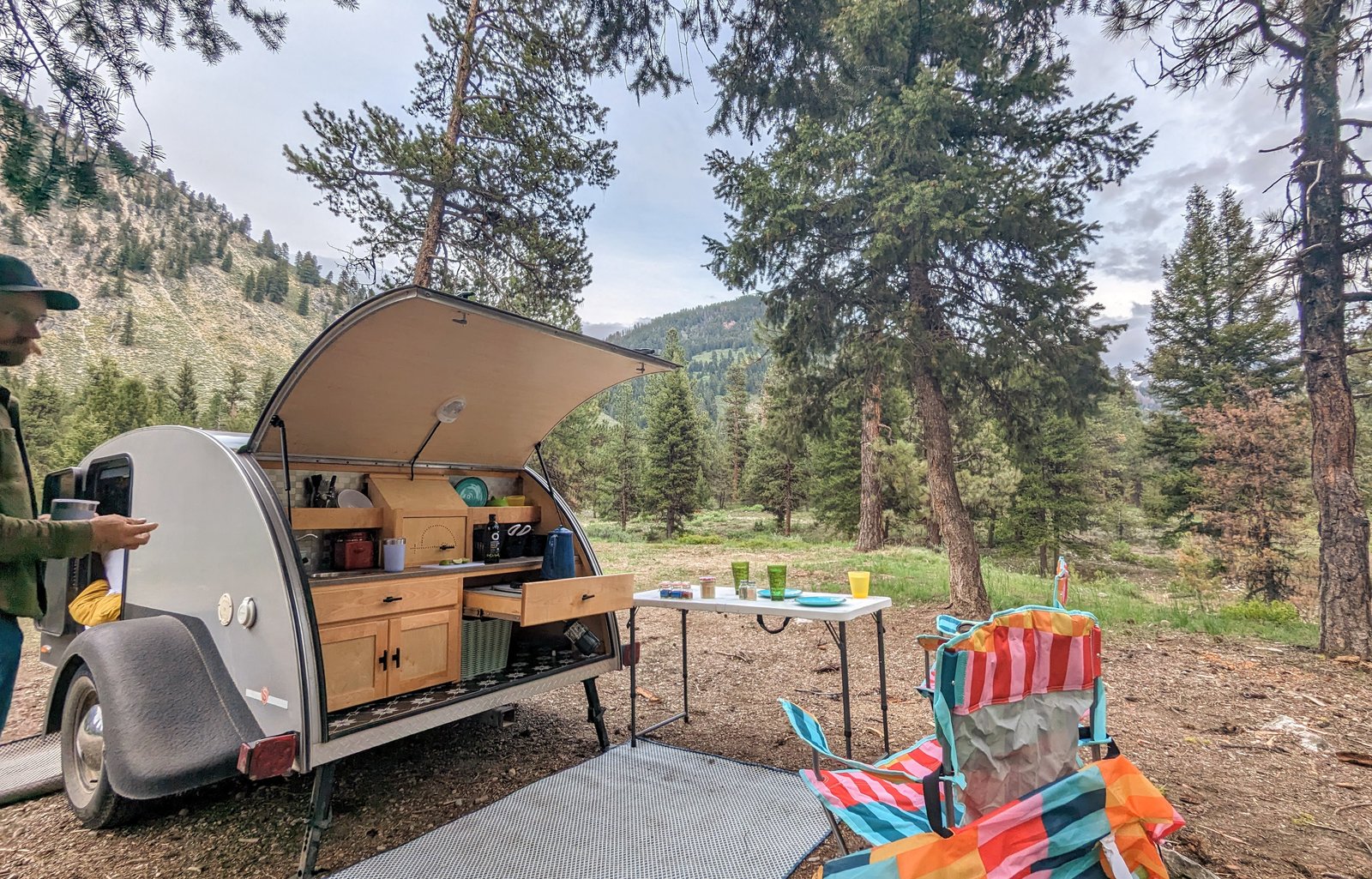 The Jackalope - Well-Stocked Teardrop Trailer
