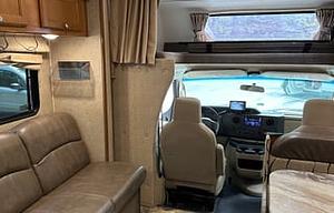 26' Leprechaun, sleeps 6+, stocked for family fun!