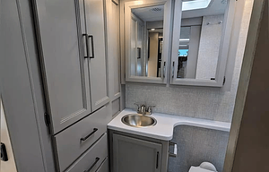 The Going Merry - Brand new luxury Thor Quantum