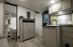 Tracer 260BHSLE - Compact Elegance!