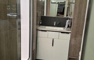Luxury RV with flexible hosts.