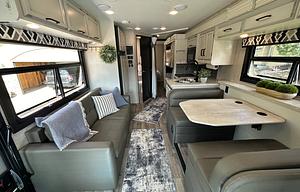 Modern Farmhouse Bunkhouse Motorhome 2022 Alante