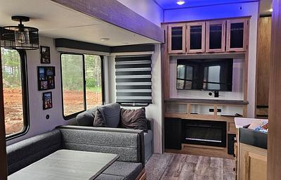Arctic Wolf Camper with Bunkhouse