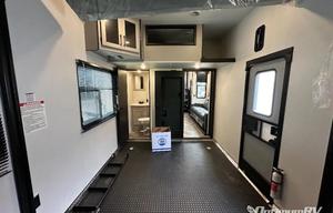 2024 Heartland Torque 384 RV rental photo 7