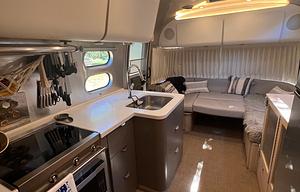 Airstream Globetrotter 27FB