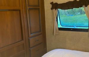 2014 CrossRoads RV Zinger ZT32QB
