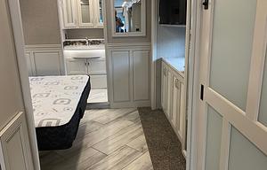 2022 Fleetwood RV Discovery 38N