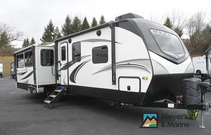 2021 Keystone RV Cougar “pet friendly”