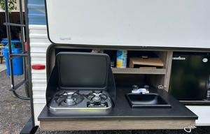 2024 Zinger ZR290KB RV rental photo 5
