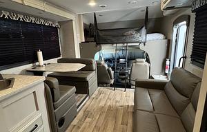 Family - Friendly 32 ft Class C - No Burning Man