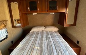 2015 Prime Time RV Avenger 27RLS