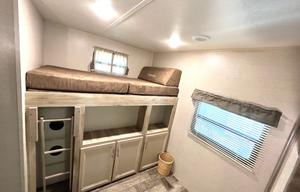 2021 Coachmen Catalina Legacy Edition travel trailer 38 ft