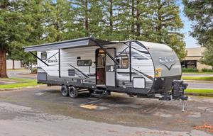 Shasta Lake Evo | Pet Friendly | Spacious | Sac