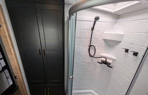 Outback: Chef's kitchen, King bed, 3 slides, Solar