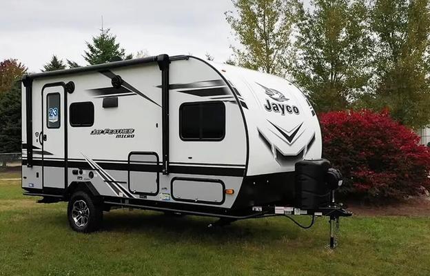Easy Tow Couples Trailer