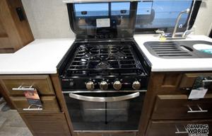 2020 Mini Lite Couples Coach 2109S