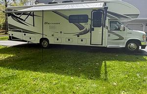 Stress free Luxury Camping/Fully Stocked
