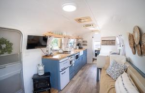 Secluded 1972 Renovated Airstream on Ranch
