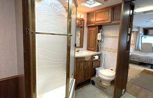 1998 National Tradewinds 7370