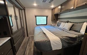 Luxury Your Way: A 5-Star Glamping Oasis