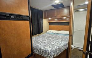 Adventure Ready! Winnebago Minnie Winnie sleeps 5