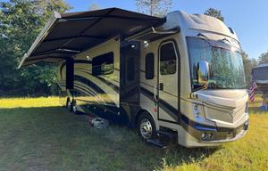 Megawatt: Solar Off-Grid Luxury Class A w/ Wifi