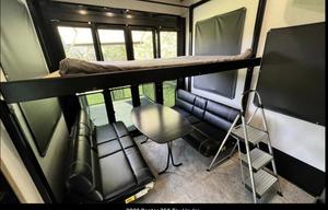 Raptor Retreat|King Bed| 1.5 baths|Sleeps 7