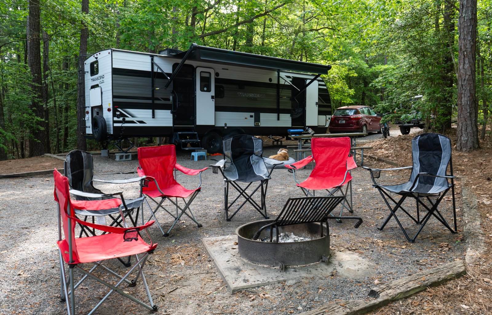 Fully Stocked Camper great for Families or Couples
