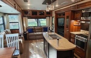 Texas Adventure Wagon | 2018 Jayco Eagle RSTS330