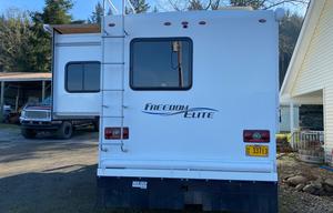 2017 Thor Motor Coach Freedom Elite 22FE