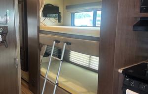 2018 Thor Motor Coach ACE 30.2 RV rental photo 8