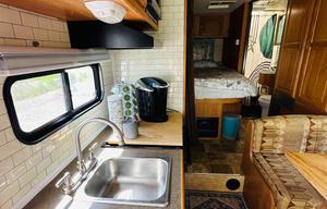 Salome - 2008 Coachman Freelander 24’
