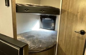 2022 Pioneer BH 250 RV rental photo 9