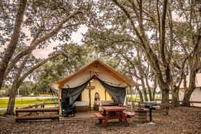 Glamping Florida, by River Ranch