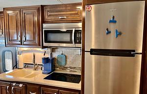 Luxury 2018 Thor Miramar RV Adventure