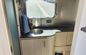 2022 Airstream RV Flying Cloud 23FB